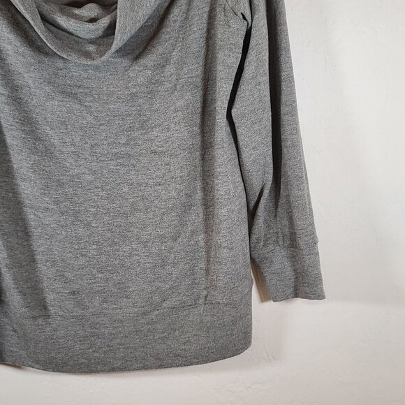 Cupcakes and Cashmere Brooklyn Off Shoulder Top‎ Long Sleeve Gray Size Large - Picture 9 of 11